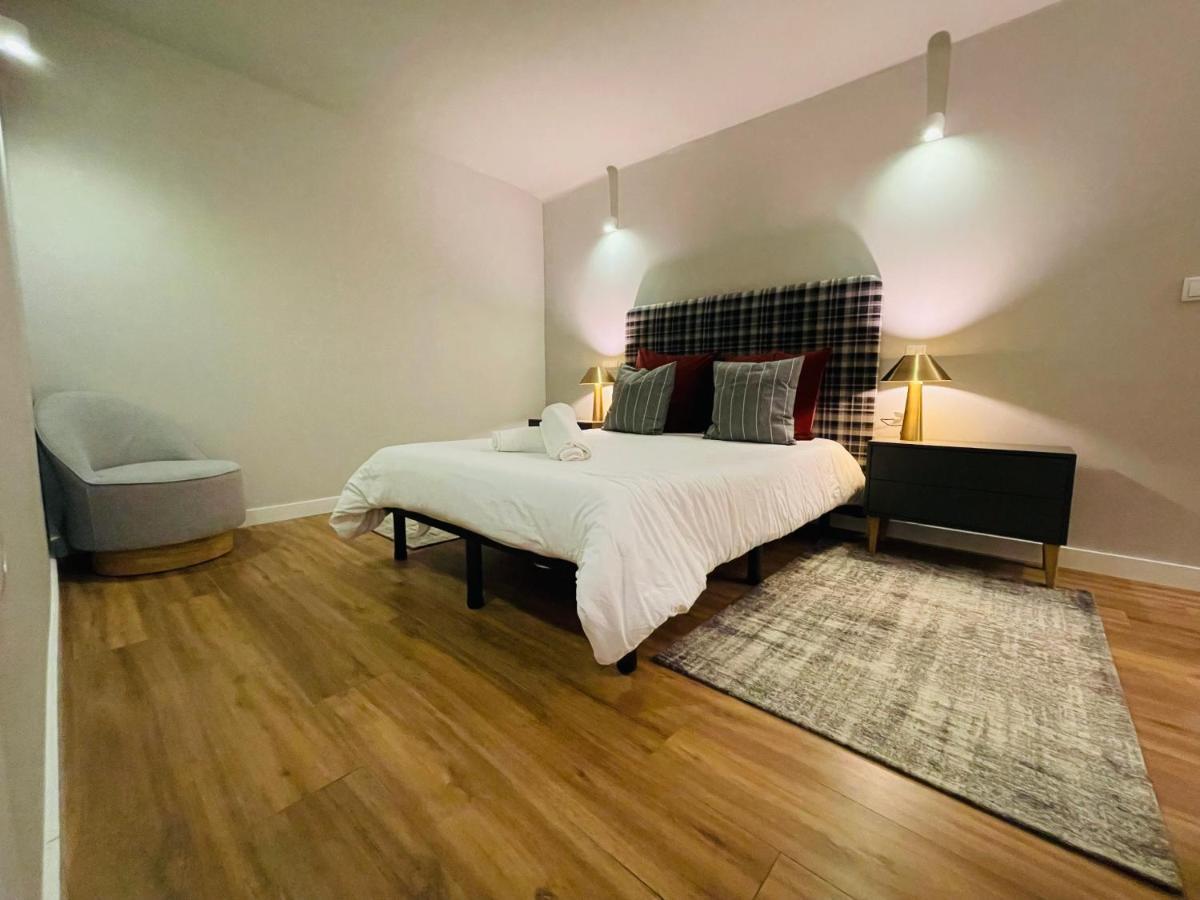Duque De Loule Apartment Porto Luaran gambar