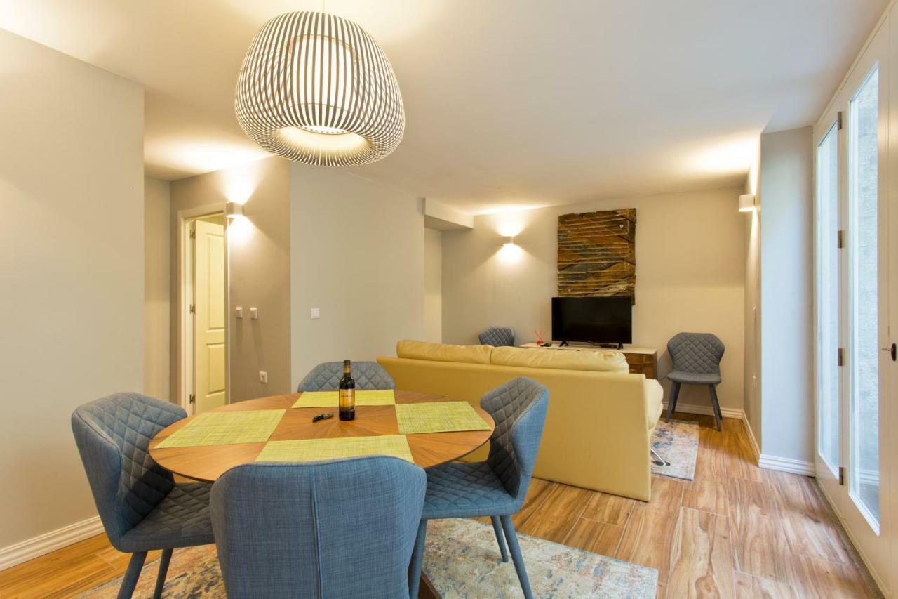 Duque De Loule Apartment Porto Luaran gambar